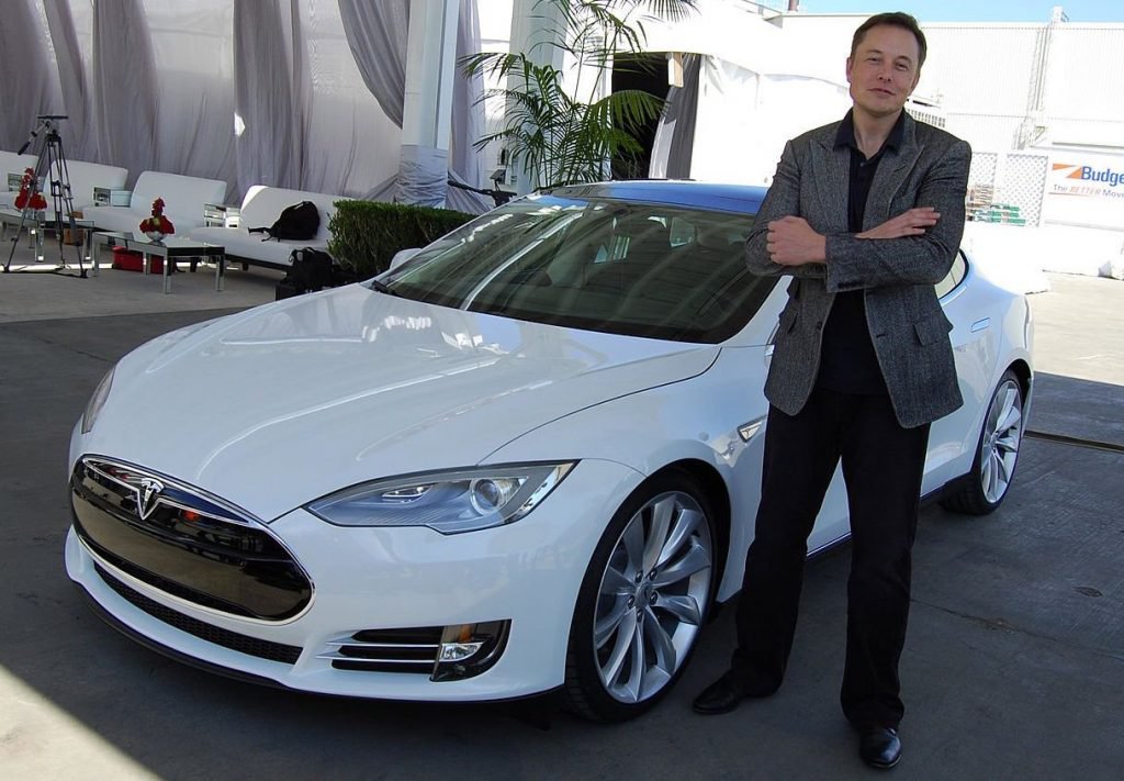 Tesla auto elettriche Cina
