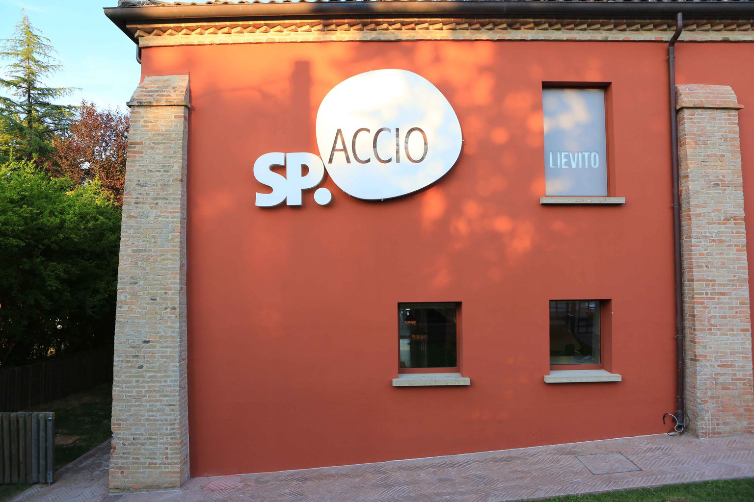 SP.Accio